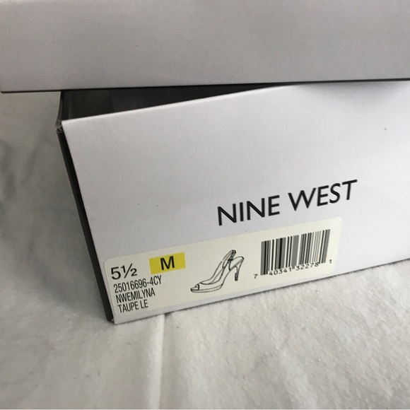 Like new! Beige leather Nine West heels! - Picture 4 of 4